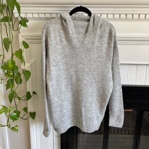 PAKA Baby Alpaca Hoodie Sweater Medium